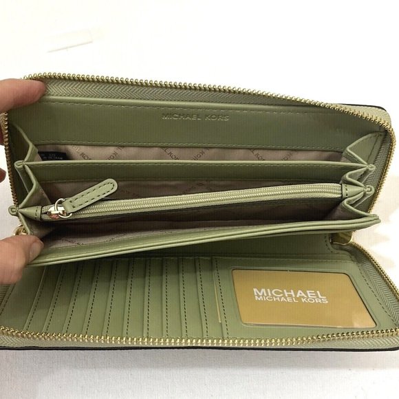New Michael Kors Jet Set Large Travel Continental Wallet Brown / Light Sage - Picture 4 of 5